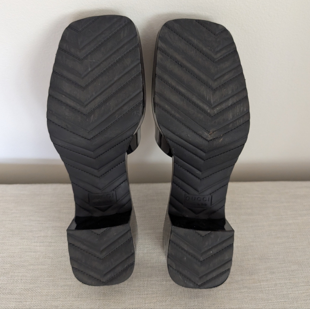 Gucci Rubber Logo Platform Slides - Picture 3 of 7